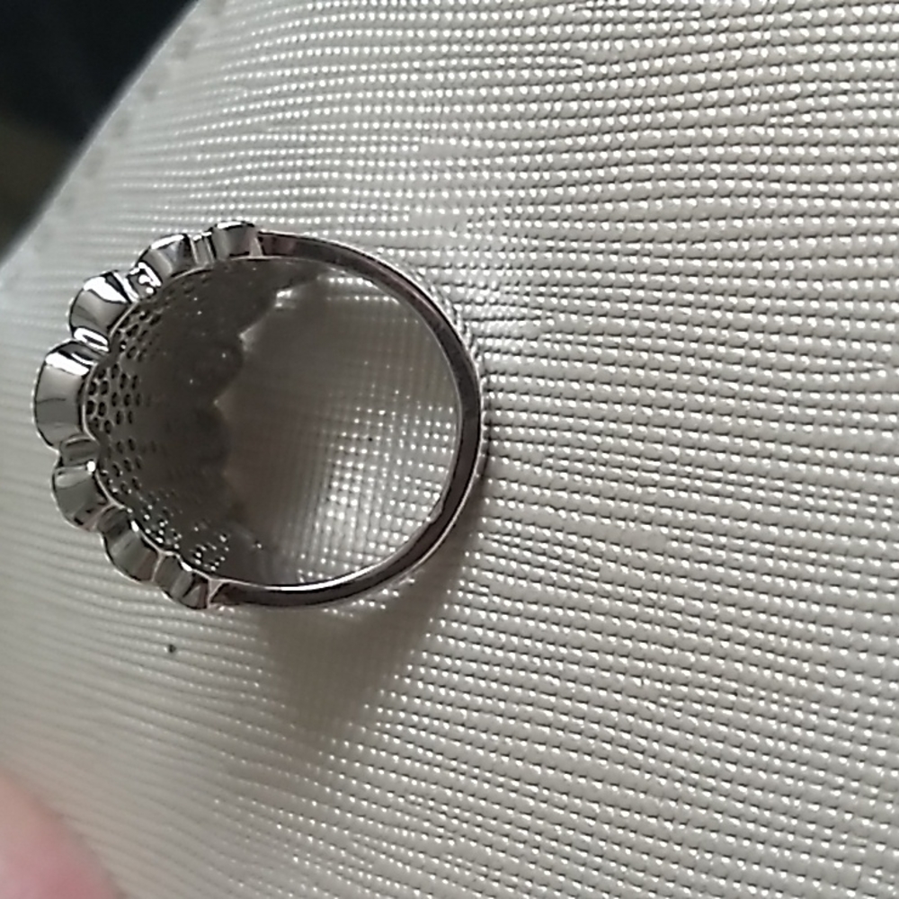 Ring - Picture 7 of 7